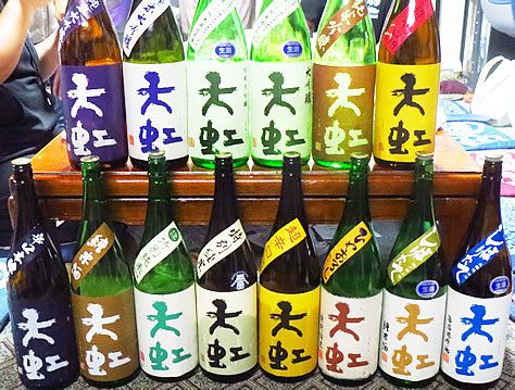 裏鈴木酒店。ここ駿河区のレアな地酒天虹大集合！