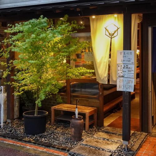 福岡県福岡市・仕事の打ち上げは日本酒も料理も美味しい「百雷」へ。