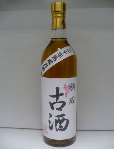 岡山地酒・桃の里の20年熟成古酒と肴は青森県産の生ミンク鯨の刺身