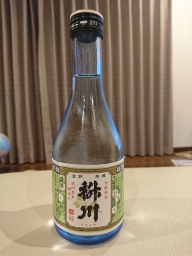 埼玉地酒・枡川と肴は北海道産のホタテ貝柱と秋鮭の白子！